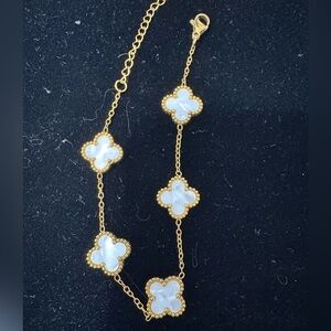 Beautiful MOP VCA BRACELET